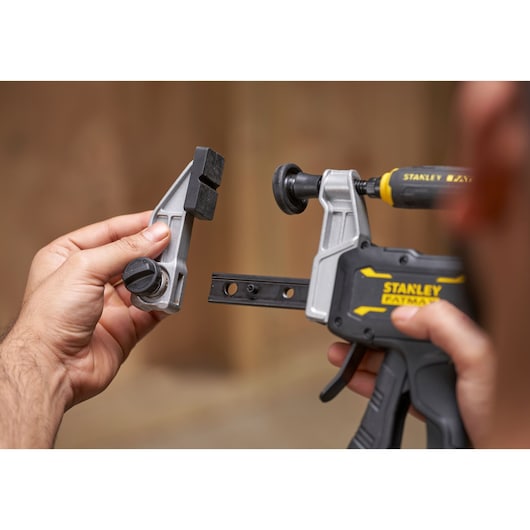 STANLEY® FATMAX® Hybrid Trigger Clamp, 600mm quick-change mechanism converting clamp into spreader; clamp held in two pieces