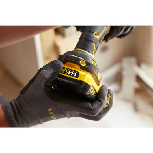 Perceuse Visseuse 50Nm - 18V - 24 réglages de couple, Mandrin 1 main 13mm, 0-350 / 1500 trs/min - 2 batteries 1,5Ah - Gamme V20 - STANLEY® FATMAX®