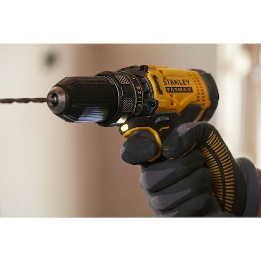 Perceuse Visseuse 50Nm - 18V - 24 réglages de couple, Mandrin 1 main 13mm, 0-350 / 1500 trs/min - 2 batteries 1,5Ah - Gamme V20 - STANLEY® FATMAX®