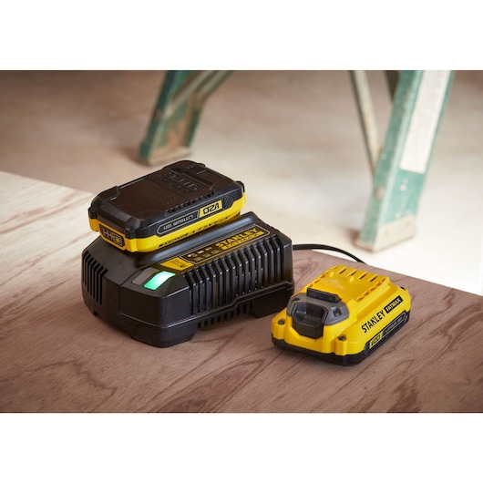 Perceuse Visseuse 50Nm - 18V - 24 réglages de couple, Mandrin 1 main 13mm, 0-350 / 1500 trs/min - 2 batteries 1,5Ah - Gamme V20 - STANLEY® FATMAX®