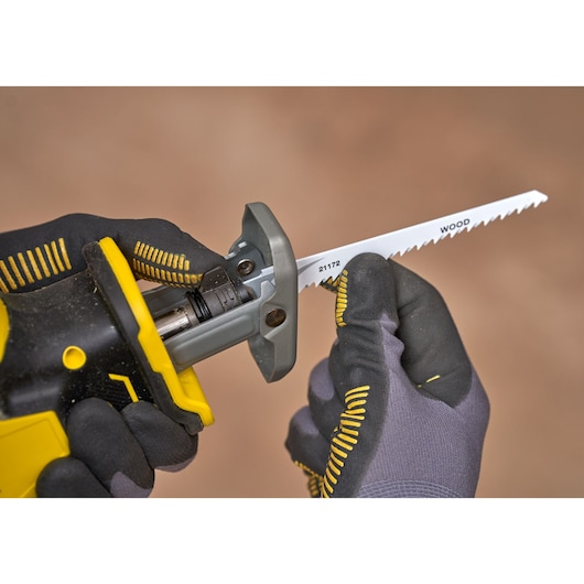 18V STANLEY® FATMAX® V20 Brushless One-Handed Reciprocating Saw