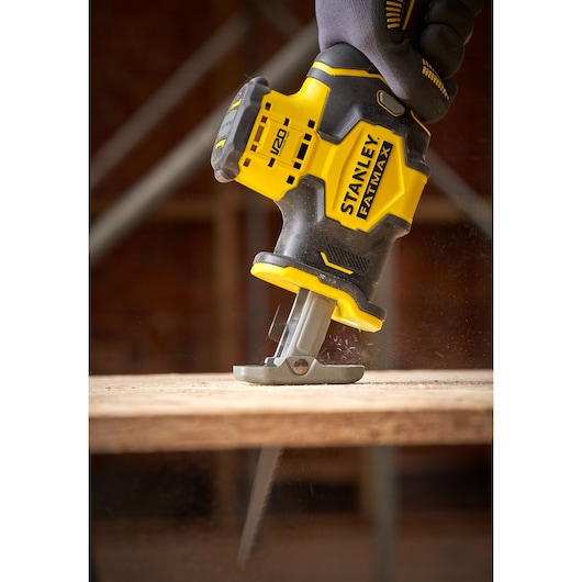 18V STANLEY® FATMAX® V20 Brushless One-Handed Reciprocating Saw