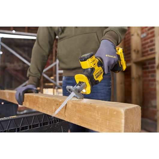 18V STANLEY® FATMAX® V20 Brushless One-Handed Reciprocating Saw