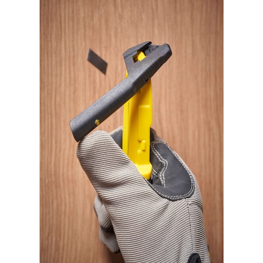STANLEY® Mpp 18mm Integrated Snap Slide Lock Knife