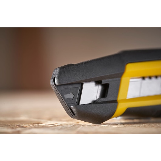 STANLEY® Mpp 18mm Integrated Snap Slide Lock Knife